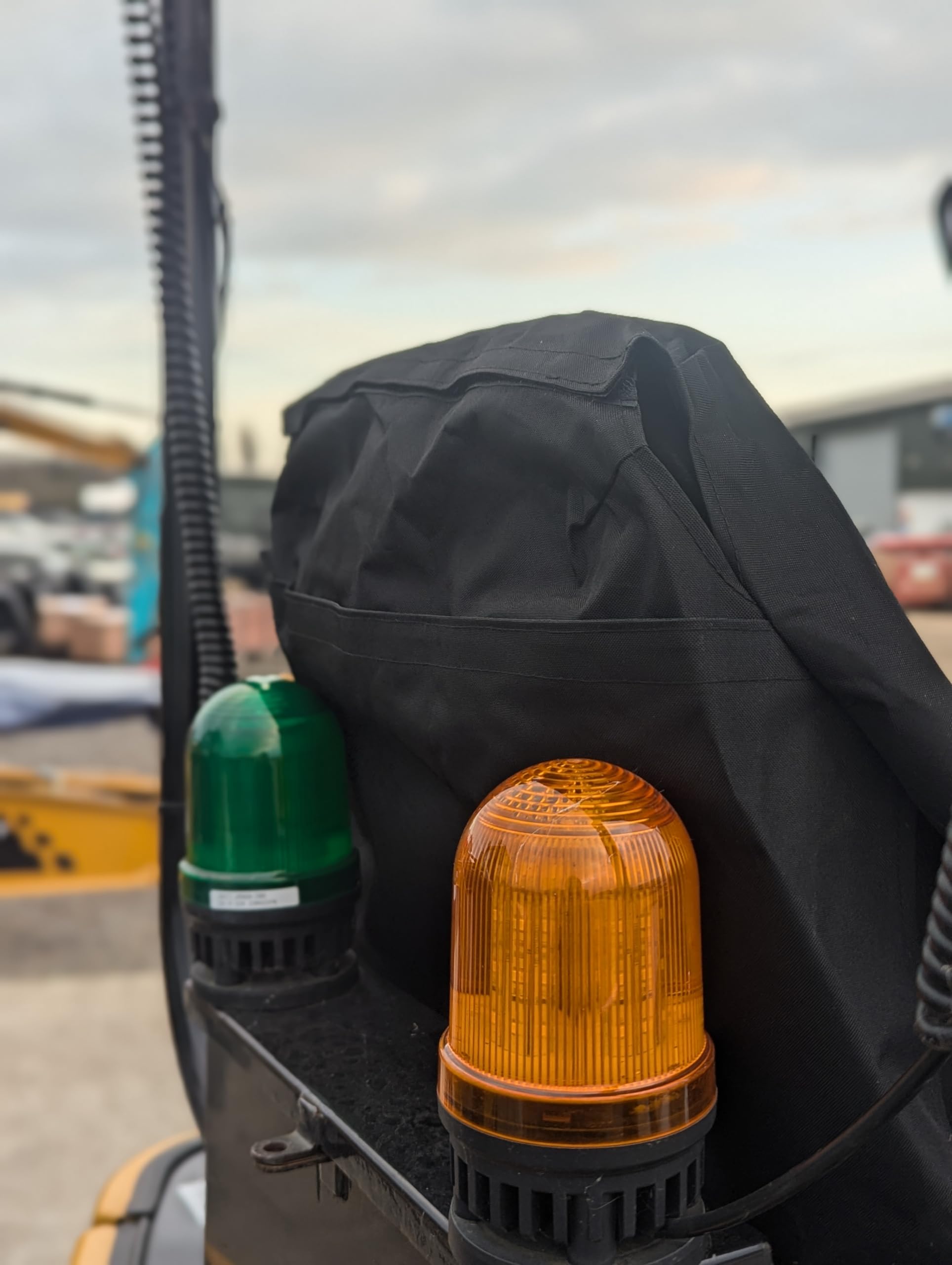 Housse de siège de tracteur | Pour tondeuse à gazon et chariot élévateur | Imperméable et robuste | Convient pour John Deere New Holland Massey Ferguson CASE Fendt JCB McCormick Claas | Protection de