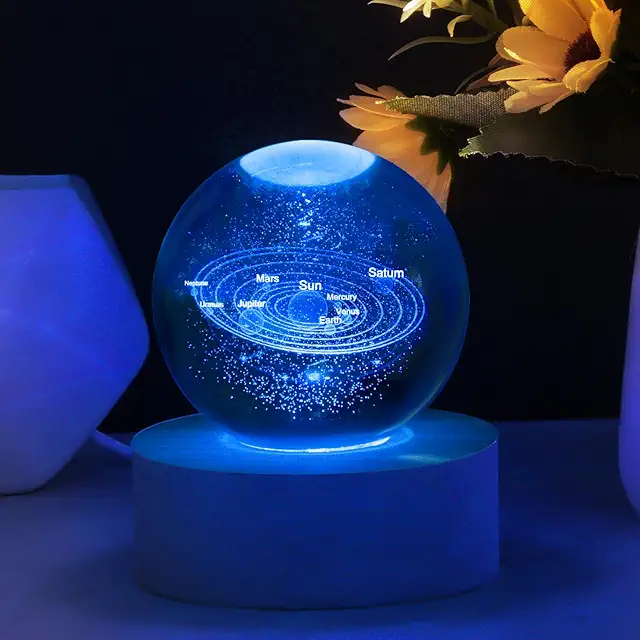 Imagen relacionada con HOTUT Lámpara de Bola de Cristal del Sistema Solar 3D,6cm Bola de Cristall con la Base de la Lámpara,Sistema Solar 3D de Luz Nocturna,Bola de Cristall 3D con la Base de la Lámpara del LED,Decoración