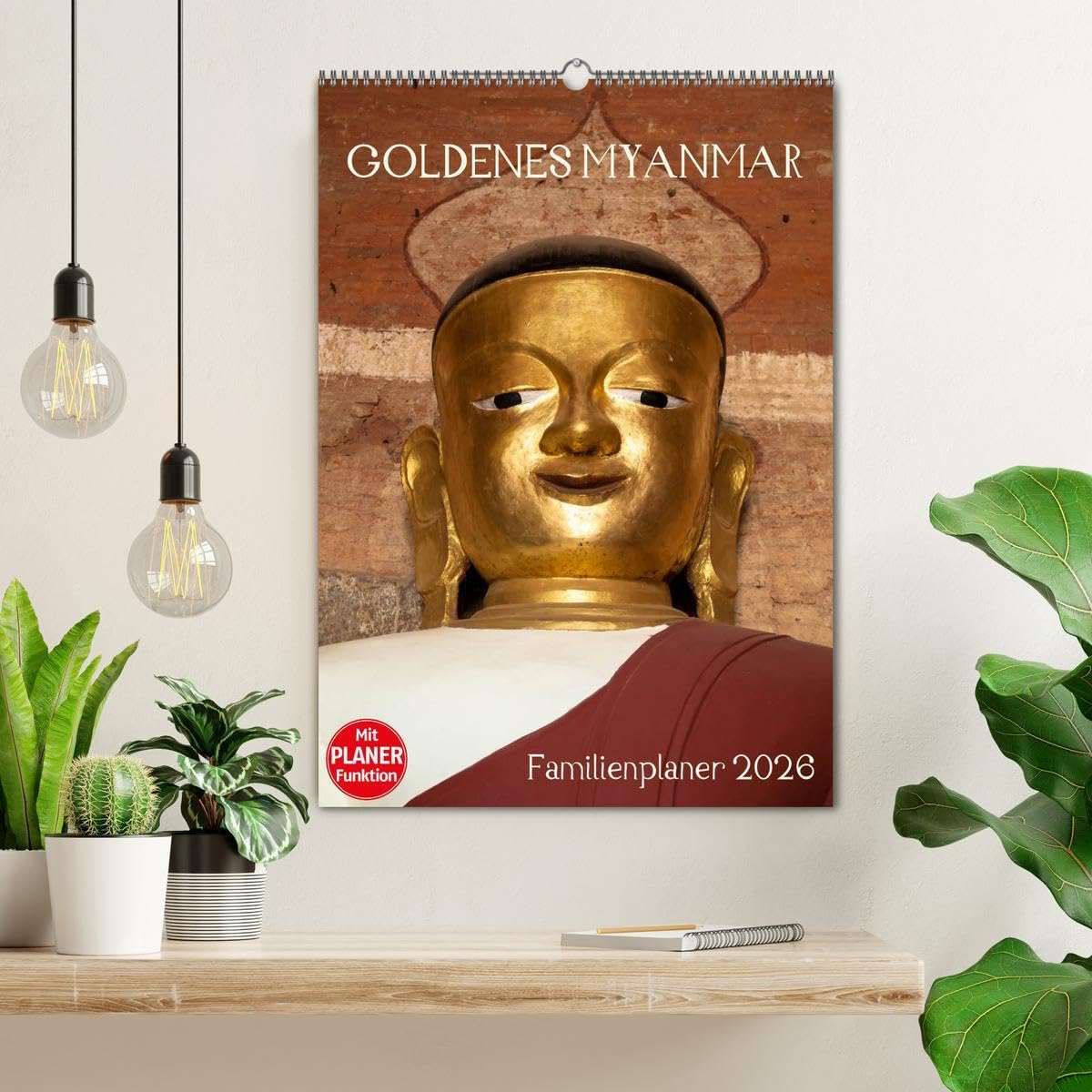 Goldenes Myanmar - Familienkalender 2026 (Wandkalender 2026 DIN A2 hoch), CALVENDO Monatskalender: Myanmar - das Land der Pagoden, Klöster, Mönche und ... 5 Spalten für Ihre Einträge. (CALVENDO Orte)