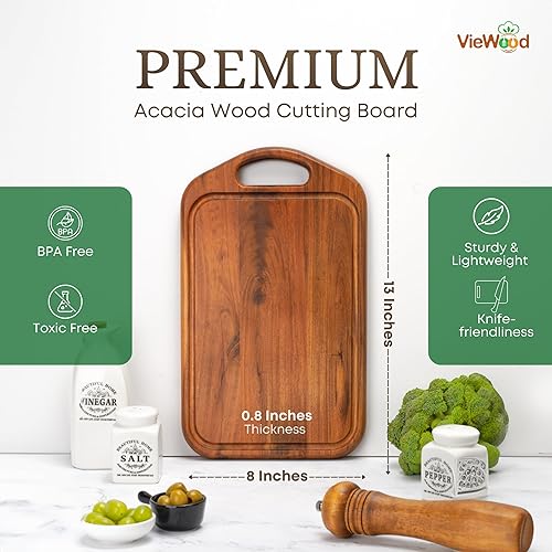 Miniatura 2 de VieWood Tabla de cortar de madera de acacia para cocina, tabla de madera de 13 x 8 pulgadas con ranura para jugo, mango de agarre y agujero para