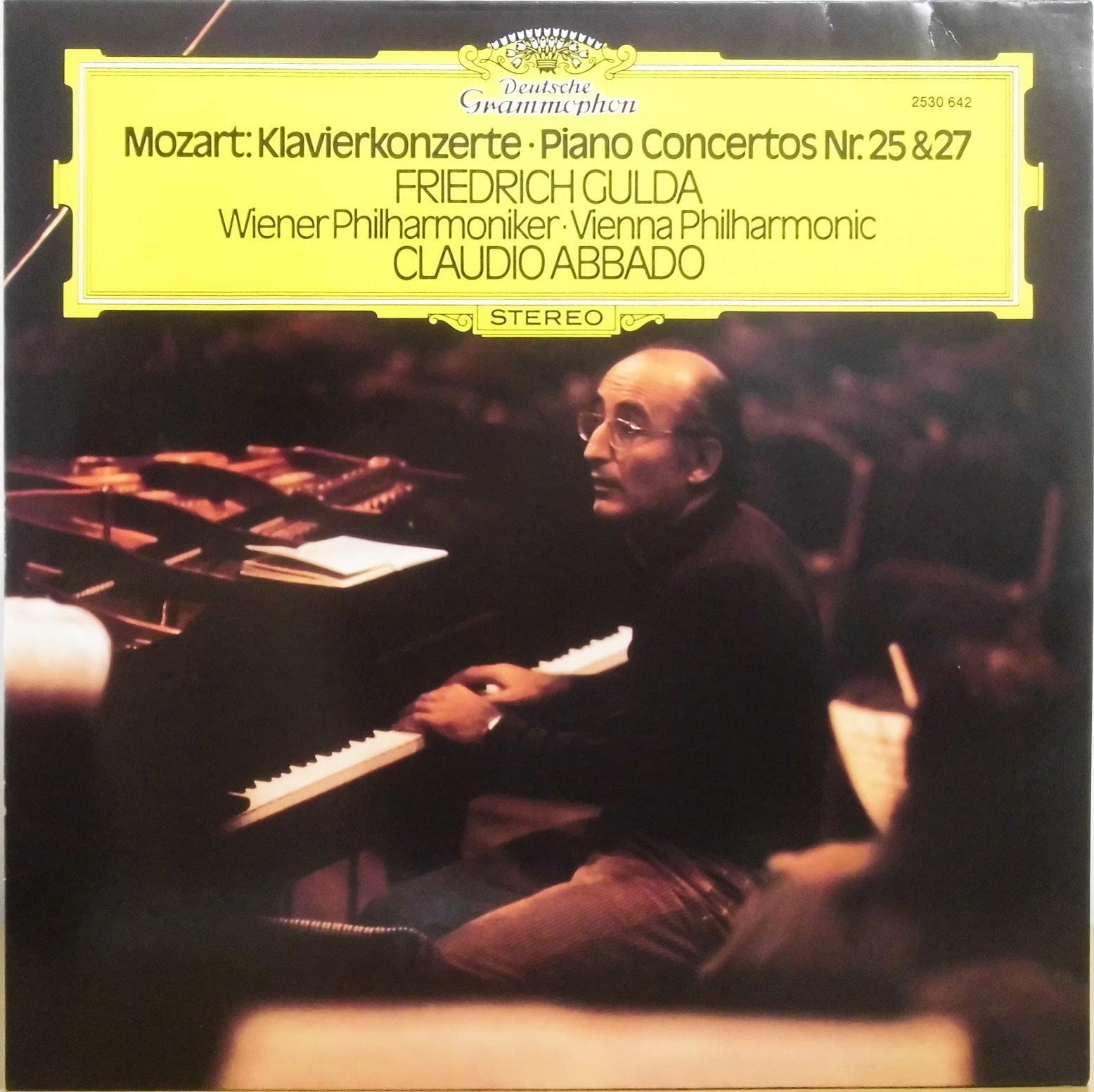 Amazon | Mozart : Piano Concerto No.25 & 27 / Friedrich Gulda