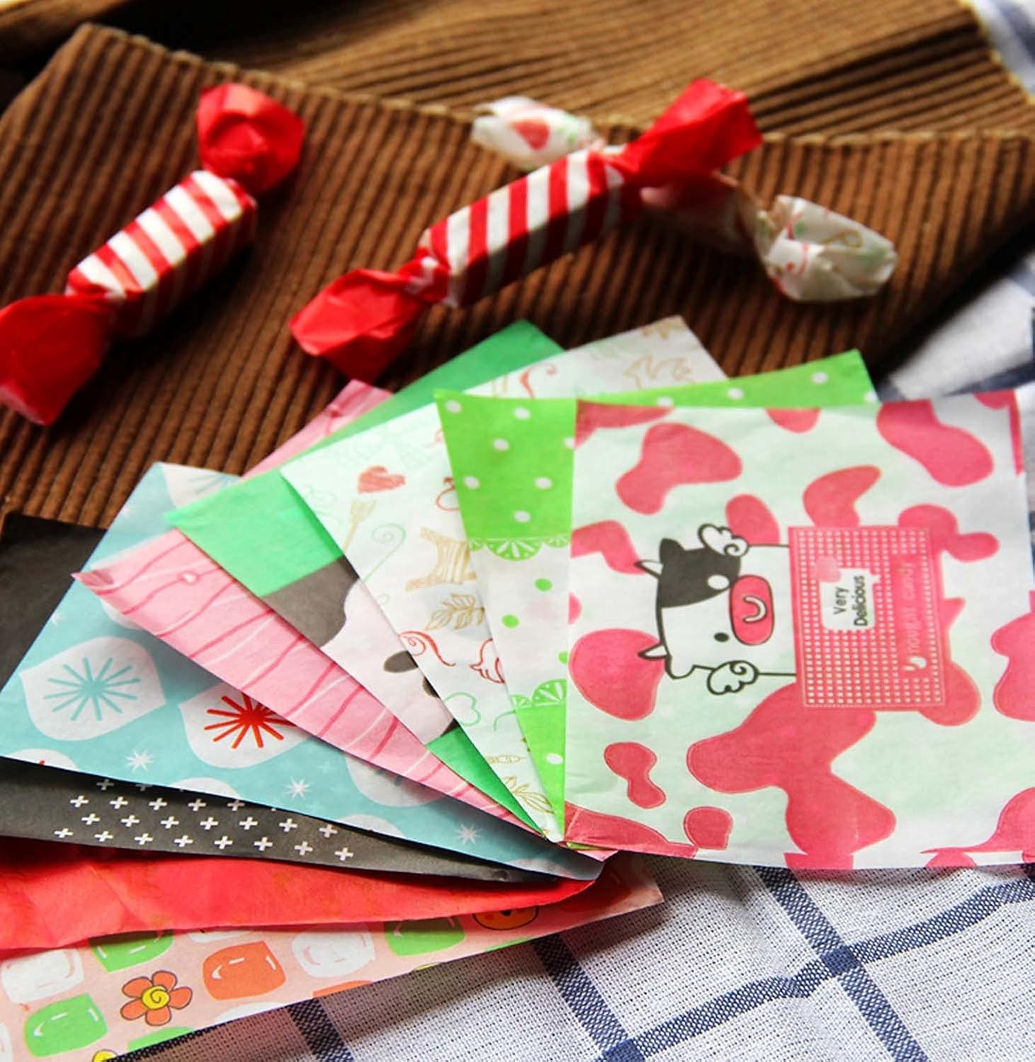 500 PCS Milk Candy Paper Twisting Candy Wrapping Paper Made of Sticky Rice,12 x 5 cm (Random Pattern)