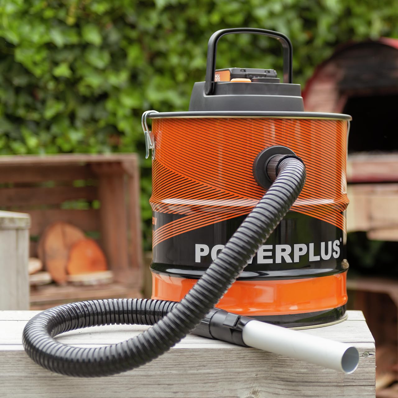 POWERPLUS Aspirador de Cenizas POWDP6020-20V, 20L excl.batería y Cargador