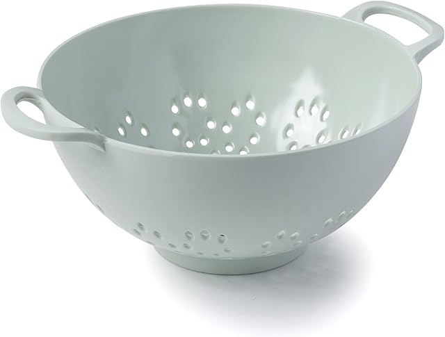 Zeal Colander Small (6/15cm), Melamine, Sage Green, 19.5 x 15 x 7.5 cm