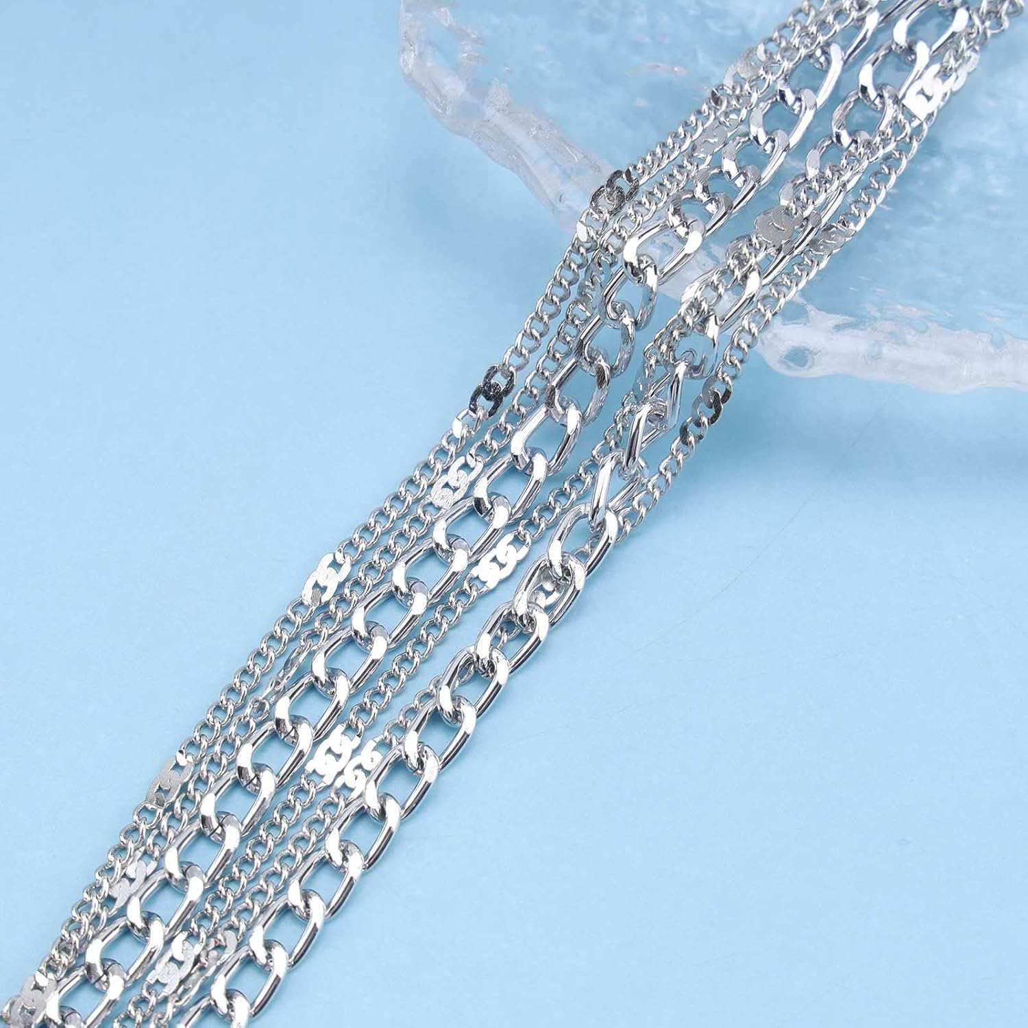 Andelaisi Boho Coin Pendant Necklace Gold Layered Coin Disc Choker Necklace Vintage Curb Chain Necklace Choker Punk Thick Chain Necklace Jewelry for Women and Girls - Image 5