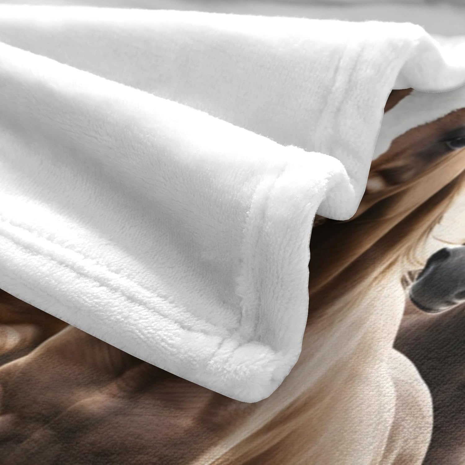 Horse Throw Blanket, Soft Cozy Valentine's Day Blanket for Couch Sofa Living Room Bedroom, 60"" x 80""