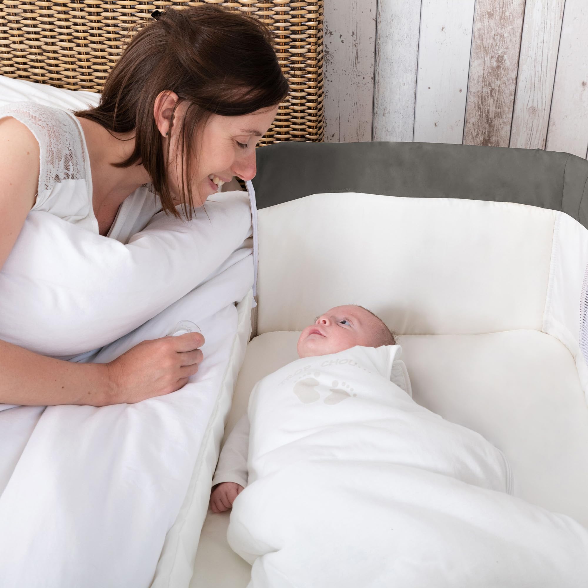 Bebeconfort Calidoo Lit Cododo Bébé Berceau 2-en-1 0-6 mois 0-9 kg Inclinable 5 Hauteurs Grand Matelas Rembourré Côtés Filet Gris Gris