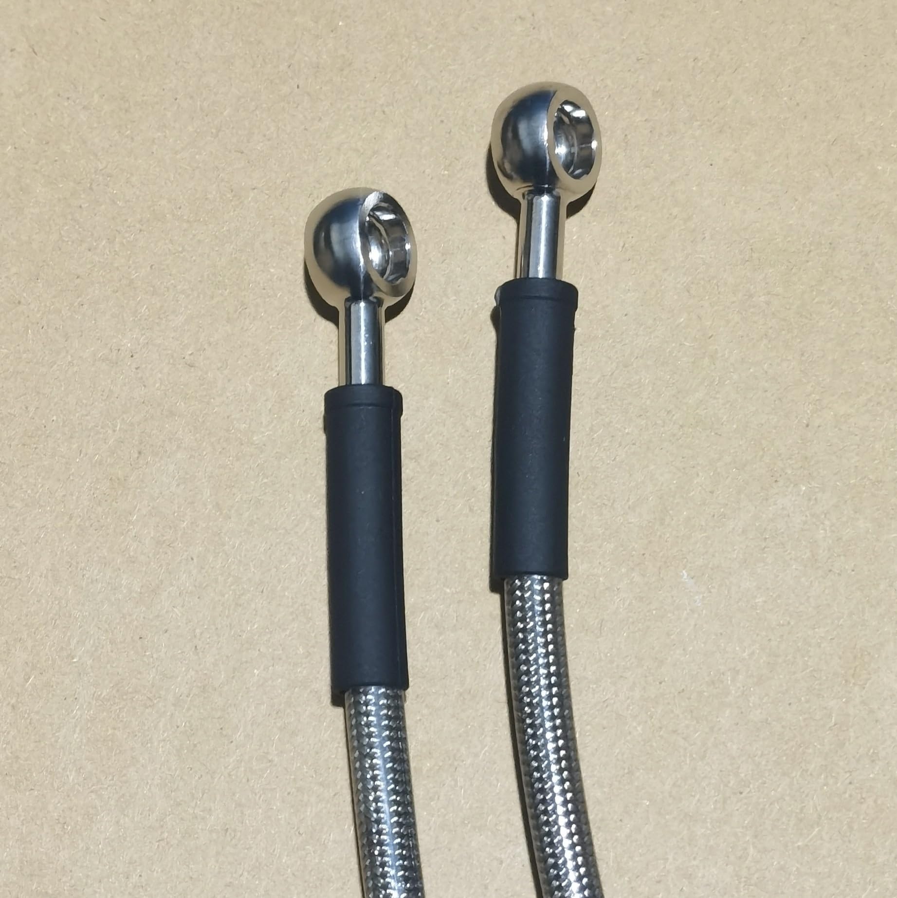 Przewody hamulcowe 1 para metryczne M10x1 Conc obrotowe żeńskie + 10mm Banjo AN3 ze stali nierdzewnej w oplocie przedni wąż hamulcowy przewód rurowy do samochodów wyścigowych ATV UTV(550MM)