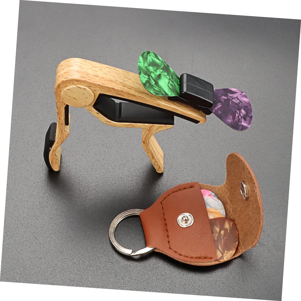 Toyvian 4 zestawy kostki do gitary kapodaster, stroik, gitara, kapodaster, breloczek, ukulele, kapodaster, mandolina, kapodaster, gitara, gitara, gitara, gitara, gitara, gitara, gitara, gitara,