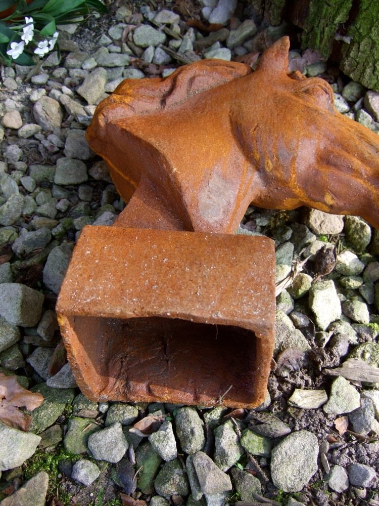 Antikas - Pferdekopf Skulptur für Pfosten und Mauerpfeiler Gartendeko Pferd Eisen-Rost