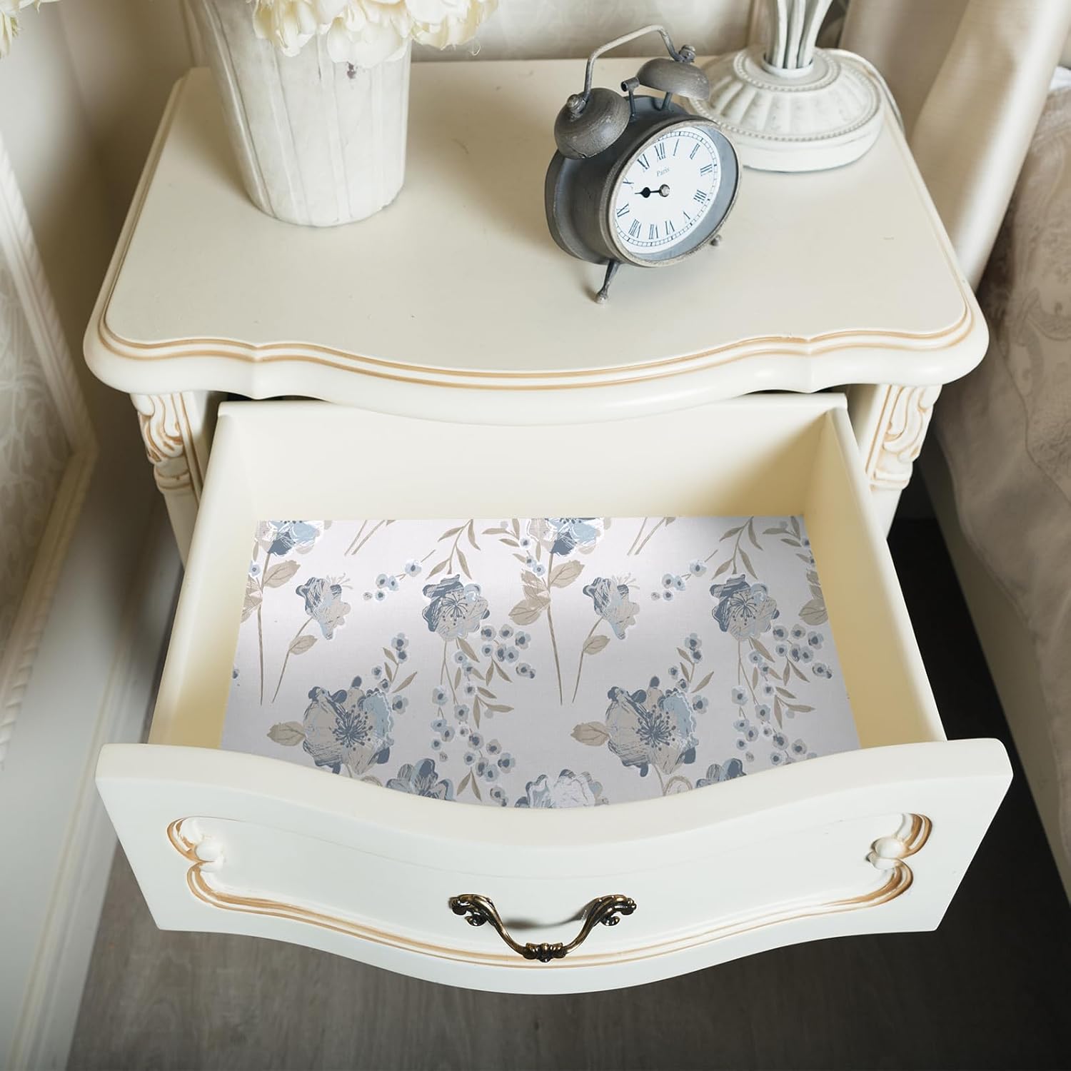 17.7"x 157" Boho Floral Wallpaper Peel and Stick Beige Farmhouse Blue Flower Wallpaper Self Adhesive Floral Contact Paper for Cabinets Drawers Rustic Botanical Cubicle Wall Paper