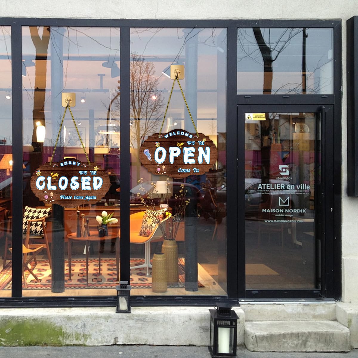 Bacheca e cartelli per messaggi (marrone, S-aperto-chiuso)