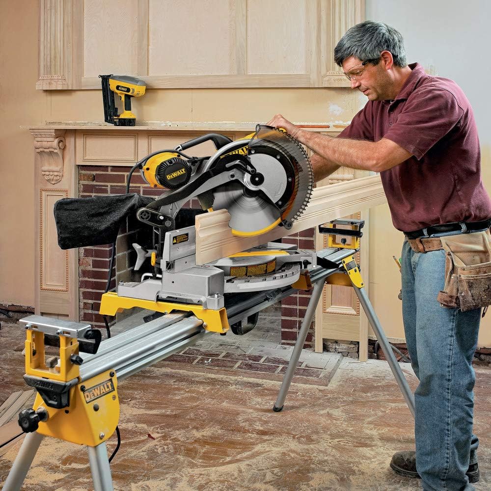 DEWALT 12-Inch Compound Miter Saw Double-Bevel, 15-Amp (DW716)