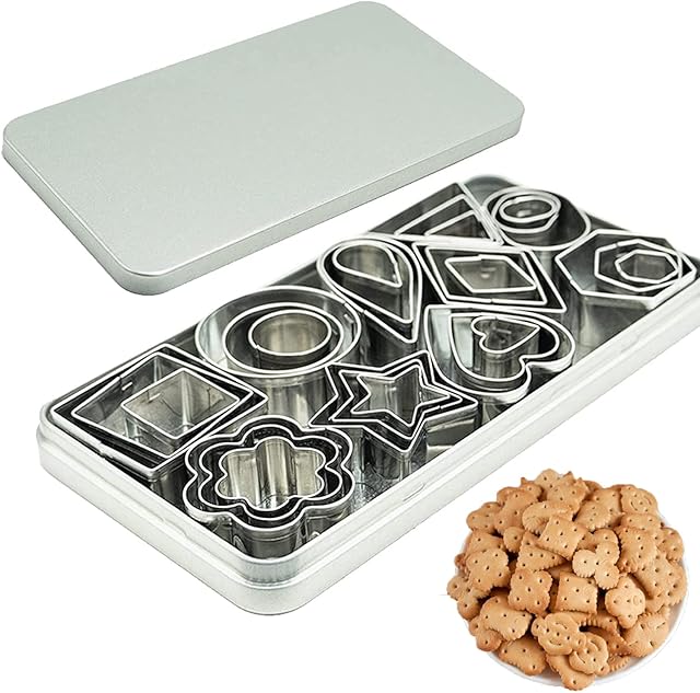 KISUOMAOYI Mini Cookie Cutter Set - 30 Small MoldsHeart Flower Round Star Shape Biscuit Stainless Steel Metal Molds Cutters for Kitchen Baking Birthday Christmas Valentine's Day Small Cookie Cutters
