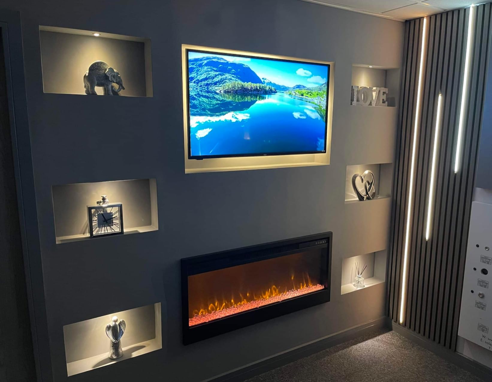 Plug & Play DIY LED Media Wall Lighting Kit with Remote Dimmer Control Warm White 3000K 4-8 Light kit (8)