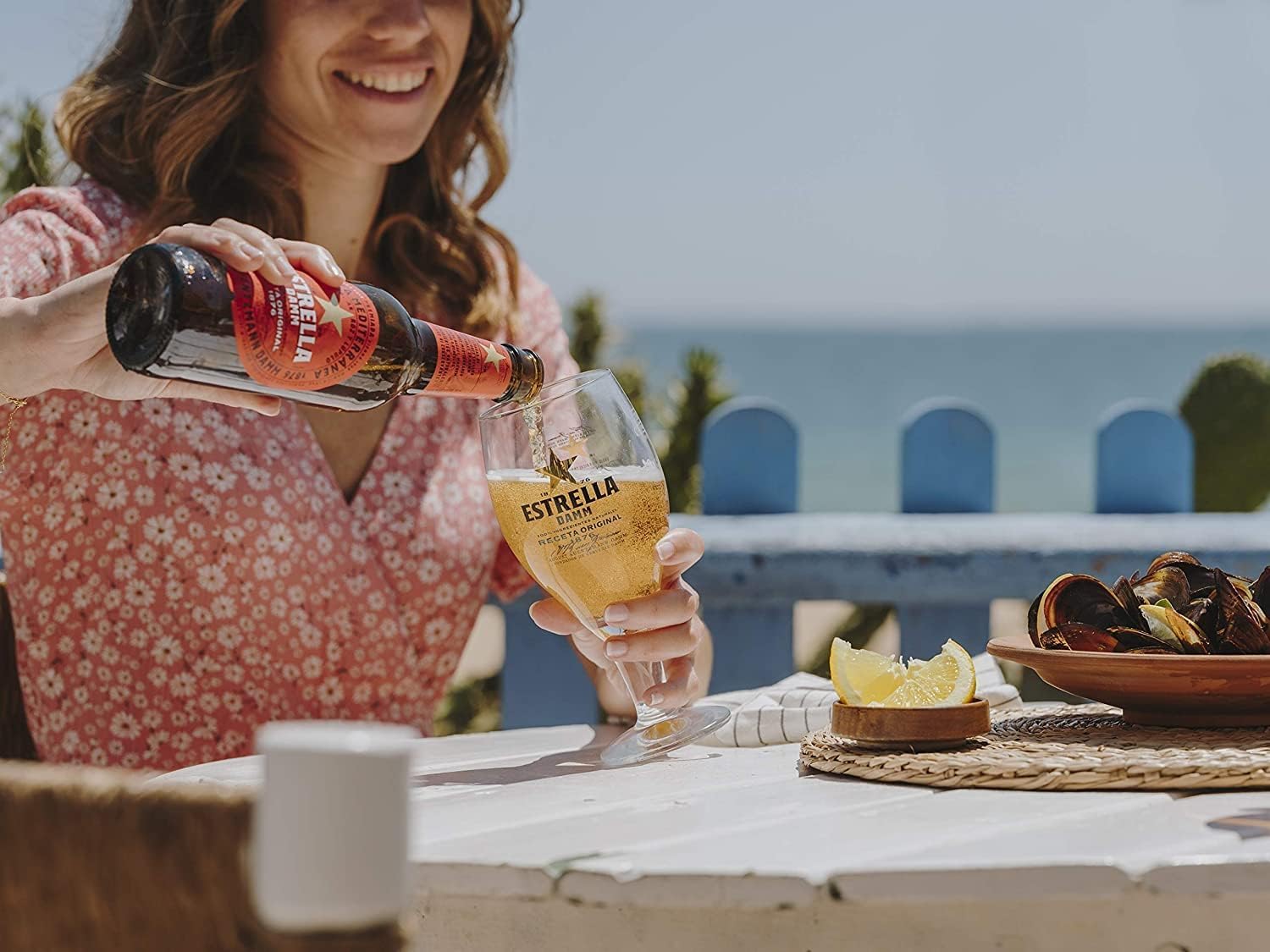 Estrella Damm Cerveza, 24 x 33cl (Paquete de 2)