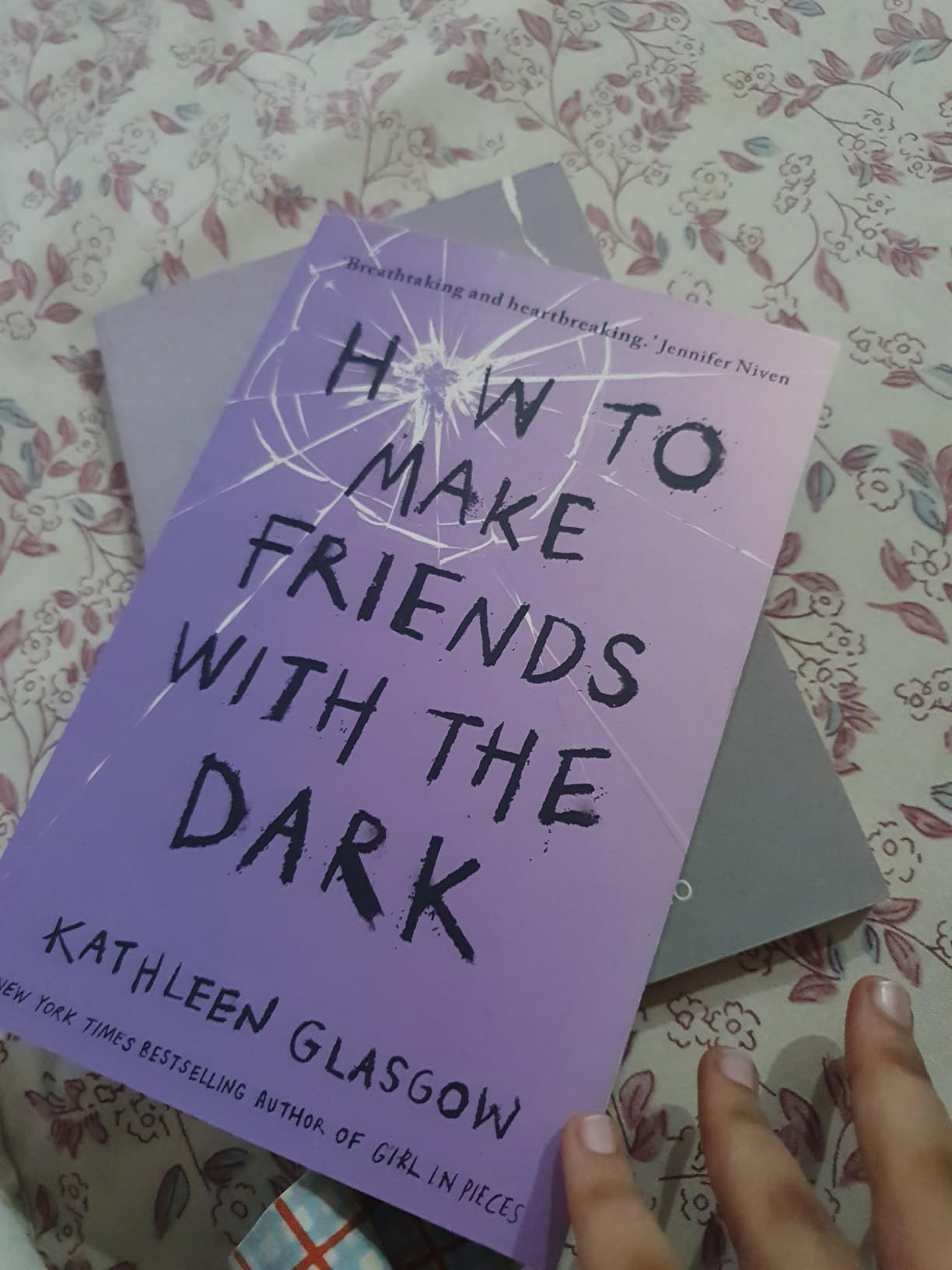 How To Make Friends With The Dark Glasgow, Kathleen Amazon.in