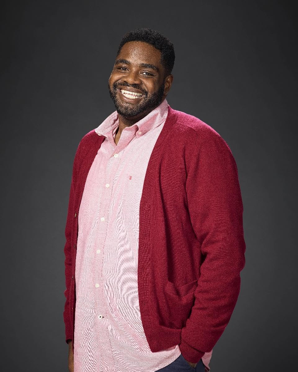 Powerless (TV) Ron Funches 10x8 Photo