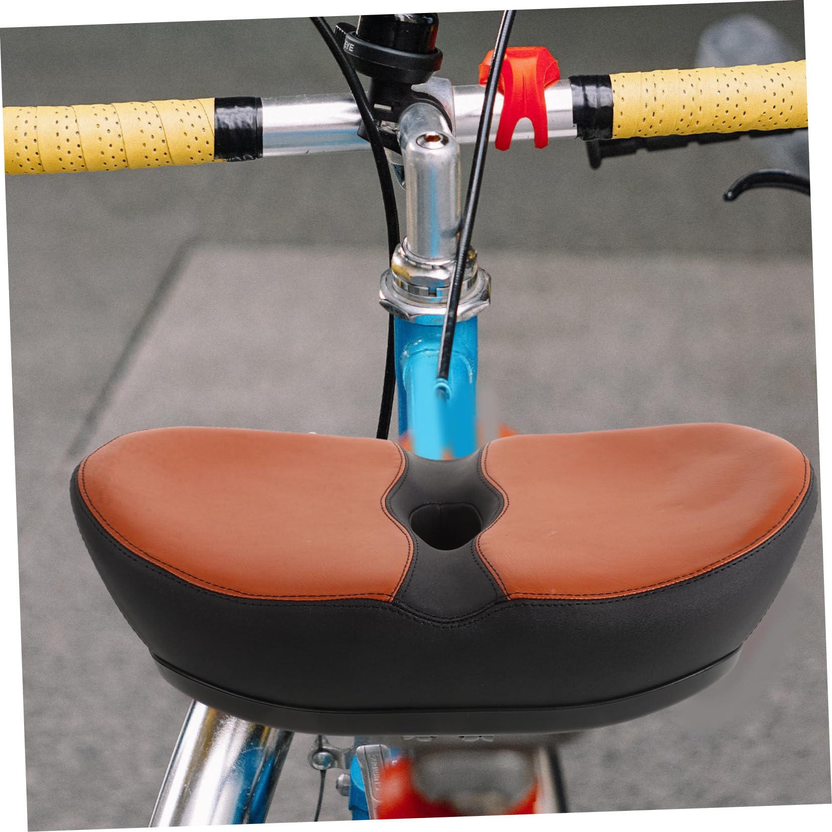 UPKOCH Selle de Vélo sans Nez Rembourrée en Mousse PU, Siège Extra Large Antidérapant, Housse Noire et Brun, Compatible VTT et Vélo Électrique, Confort pour Cyclisme Urbain et Montagne