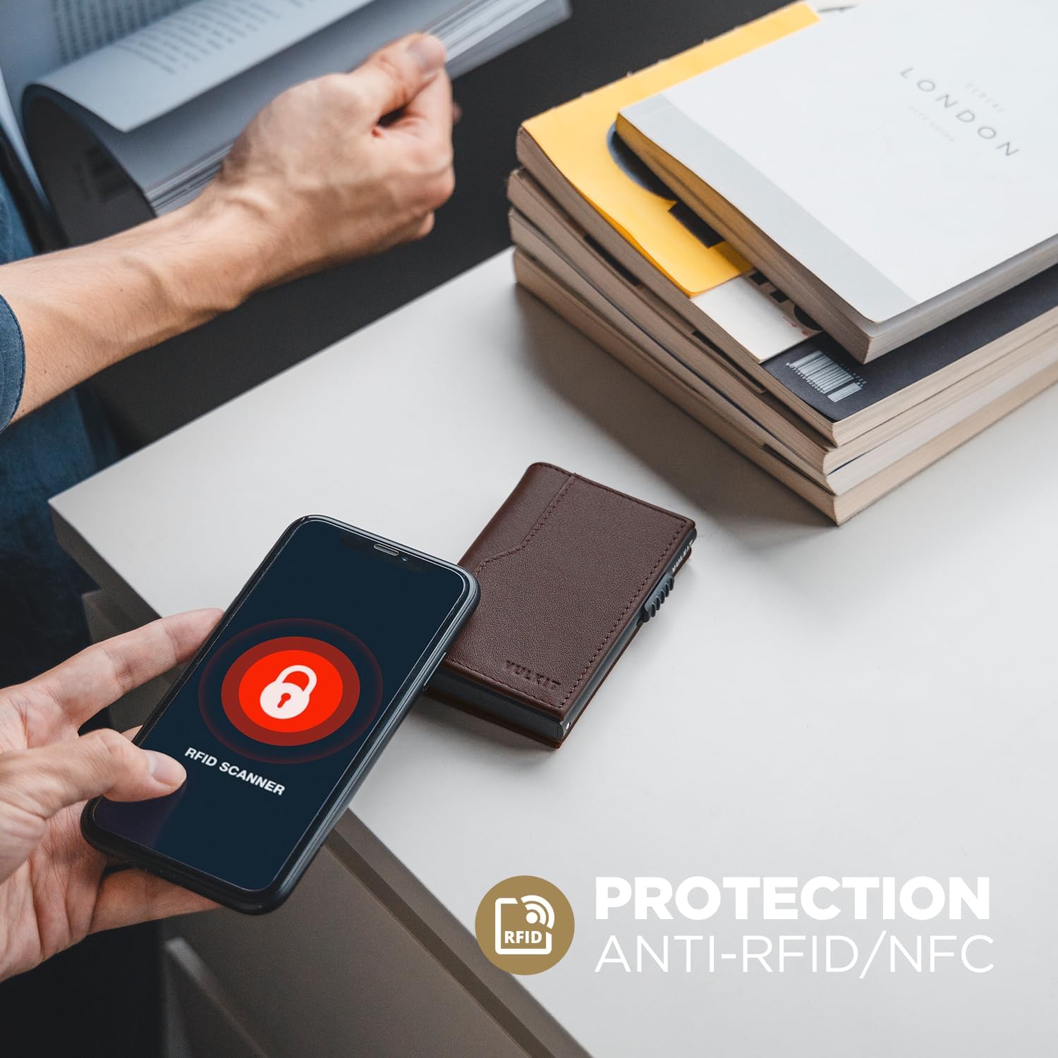 VULKIT Card Holder Wallet with Double ID Windows RFID Blocking Pop Up Wallet Minimalist Design for 12 Cards - Image 5