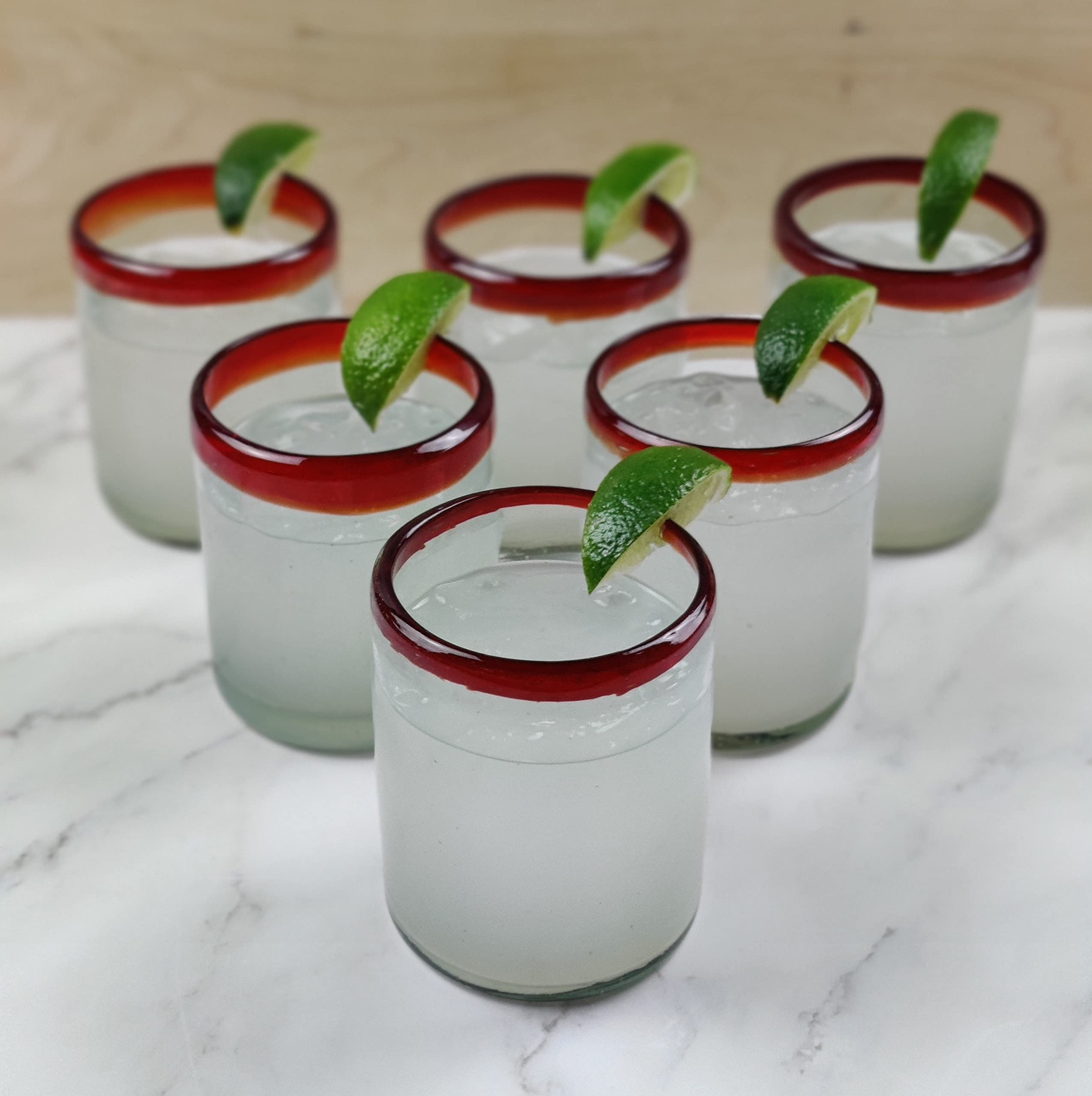 Dos Sueños Mundgeblasene mexikanische Trinkgläser – Set mit 6 Gläsern mit roten Rändern (je 284 ml)