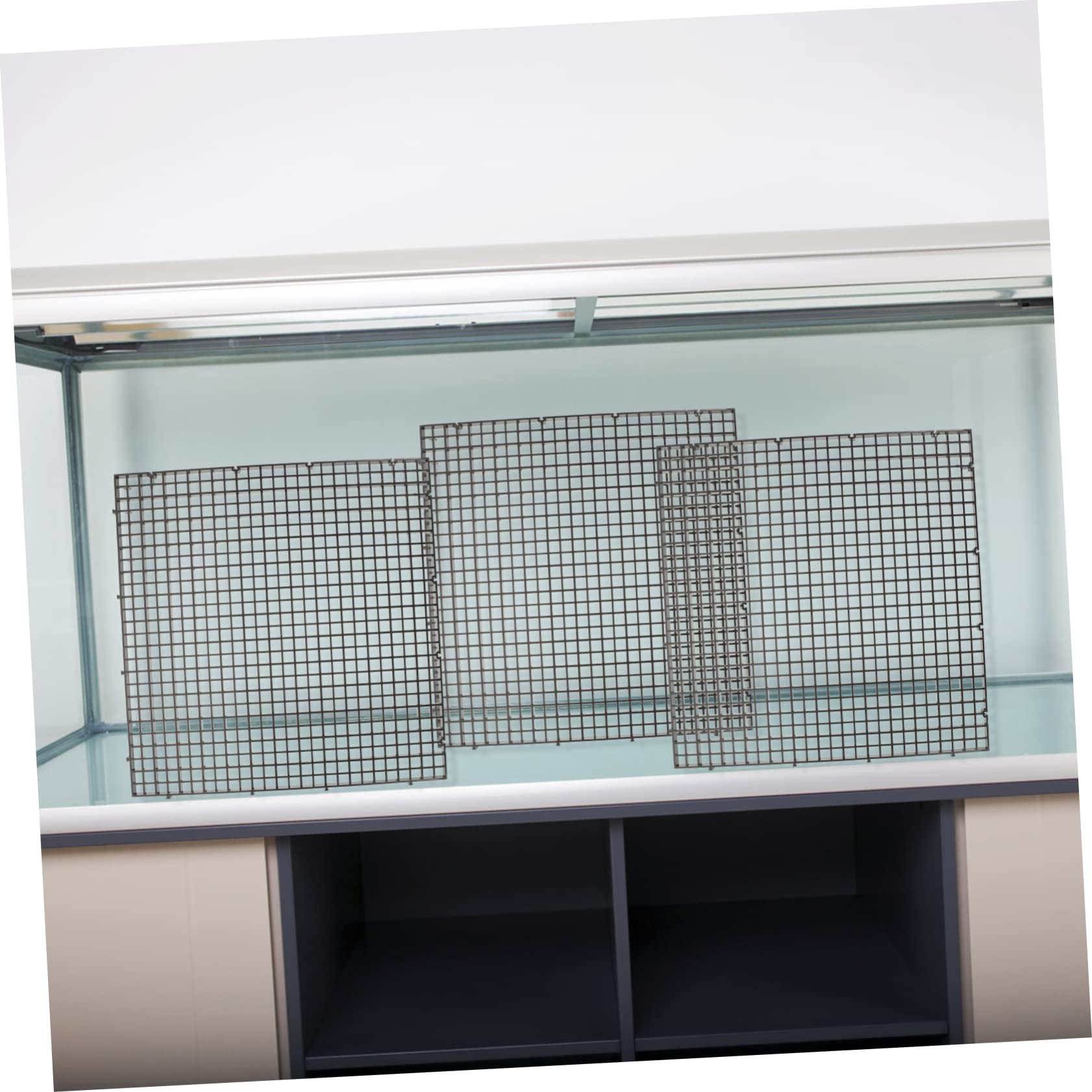BESTonZON Plaques de Séparation pour Aquarium avec Ventouses Plaques de Filtration pour Fond de Bac Séparateurs Modulables pour Isolation et Protection des Poissons