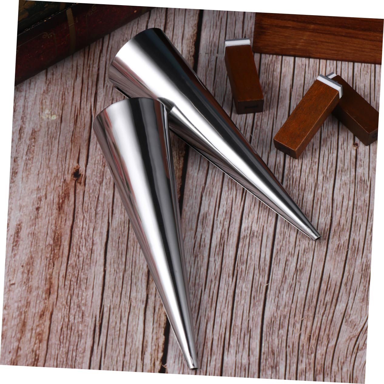 OKUMEYR Large Cone Baking Molds 9pcs Stainless Steel Bread Baking Molds Conical Shaped Croissant Moulds for Bread Making