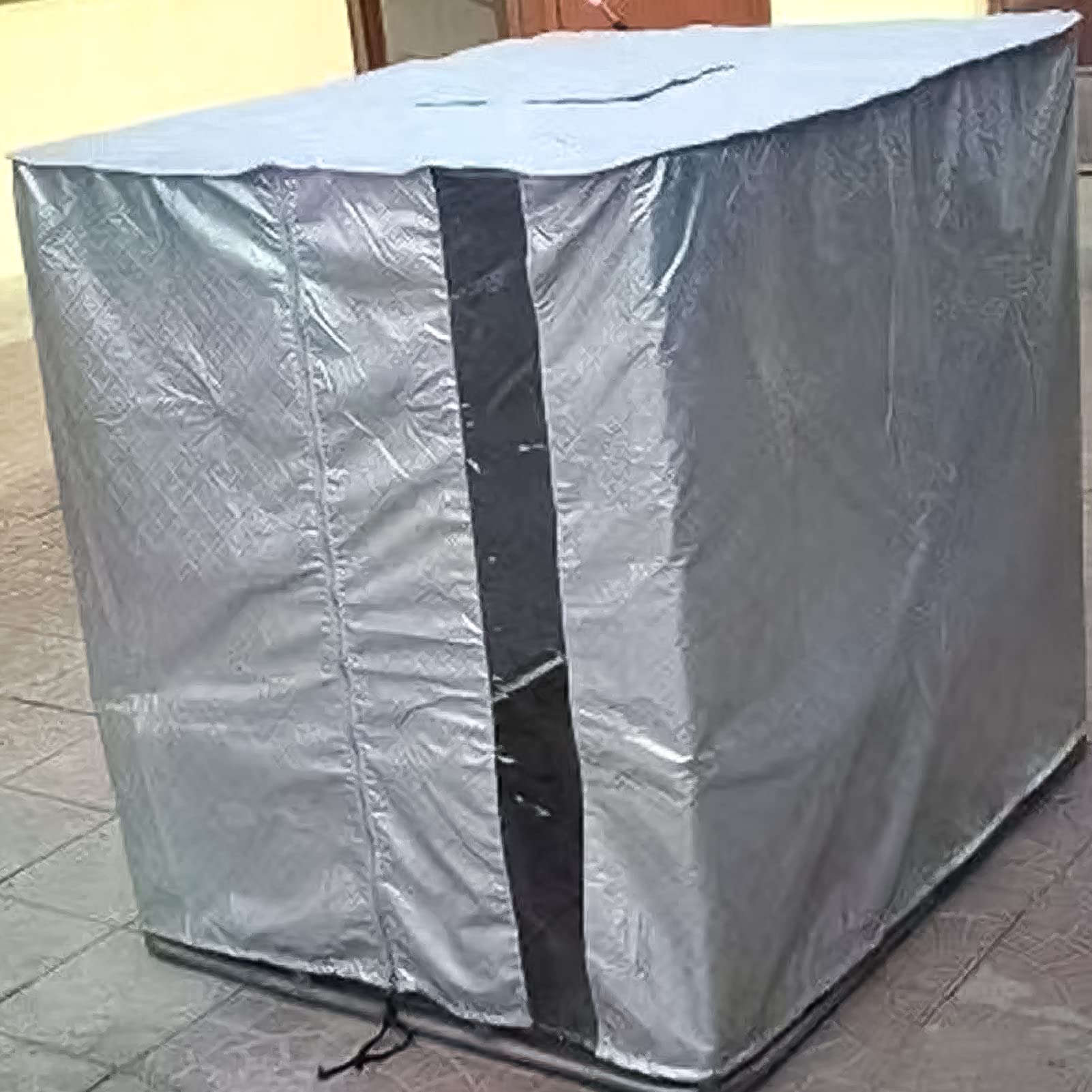 Bâche cuve 1000l,Housse cuve 1000l pour Réservoir d'eau De Pluie avec Corde Coupe-Vent, Protection du Capot supérieur,Anti-poussière Anti-UV Anti-Pluie Lsolation(115 x 130 x 110 cm)
