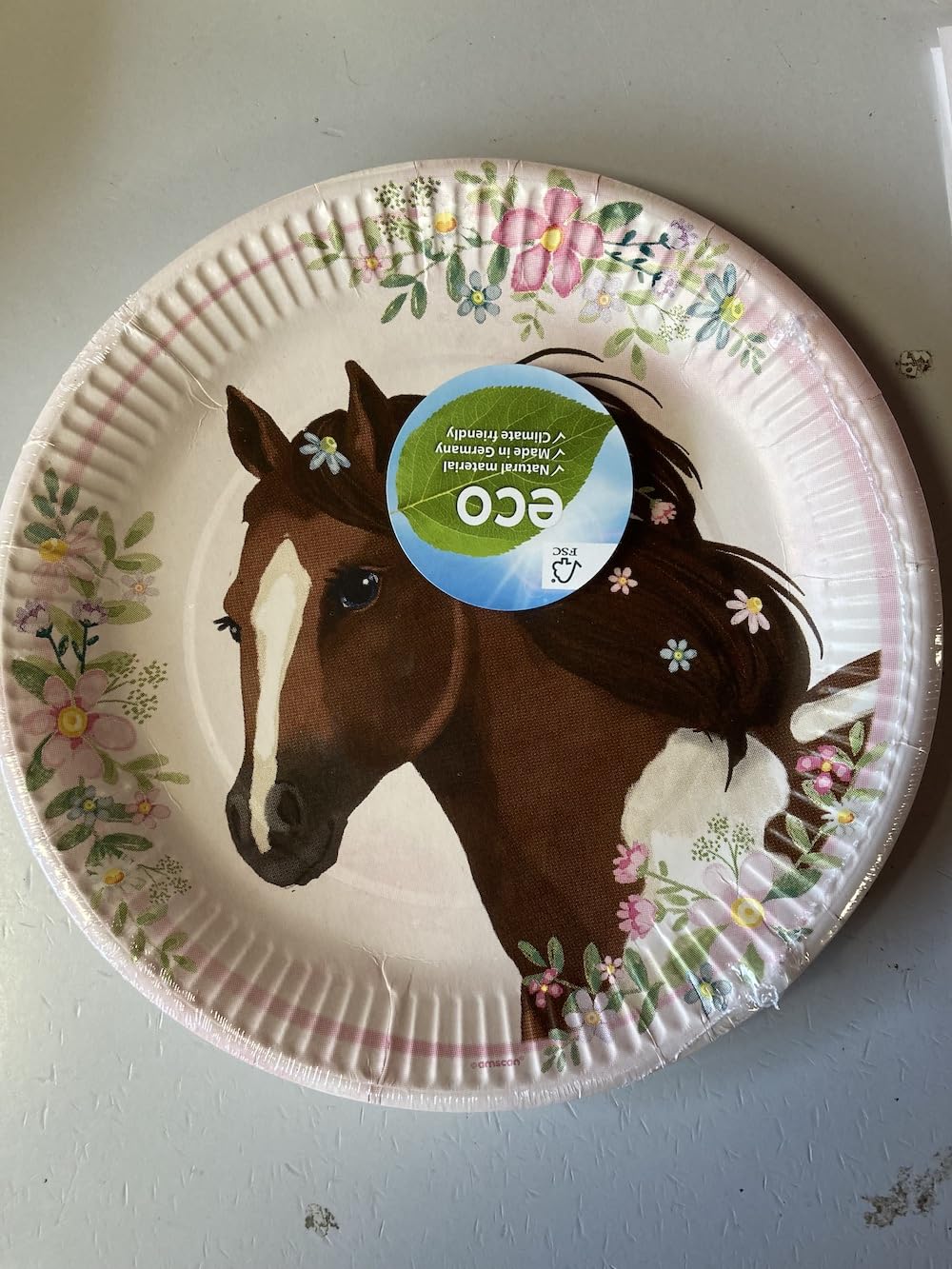 amscan 9909874-66 Beautiful Horses Plates, Pack of 8, Diameter 22.8 cm, Paper, Horses, Paper Plates, Party Plates, Disposable Tableware, Children's Birthday Party