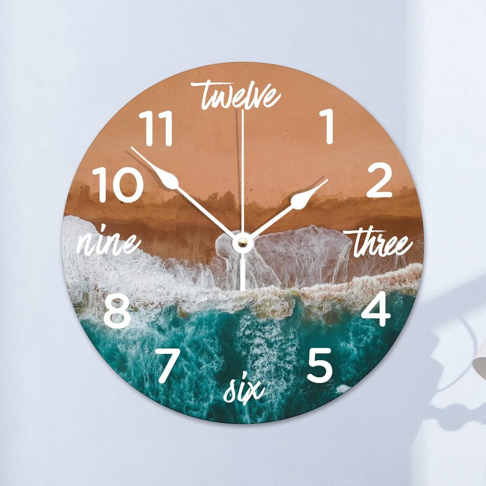 Horloge murale silencieuse pour chambre et salon à piles 38cm