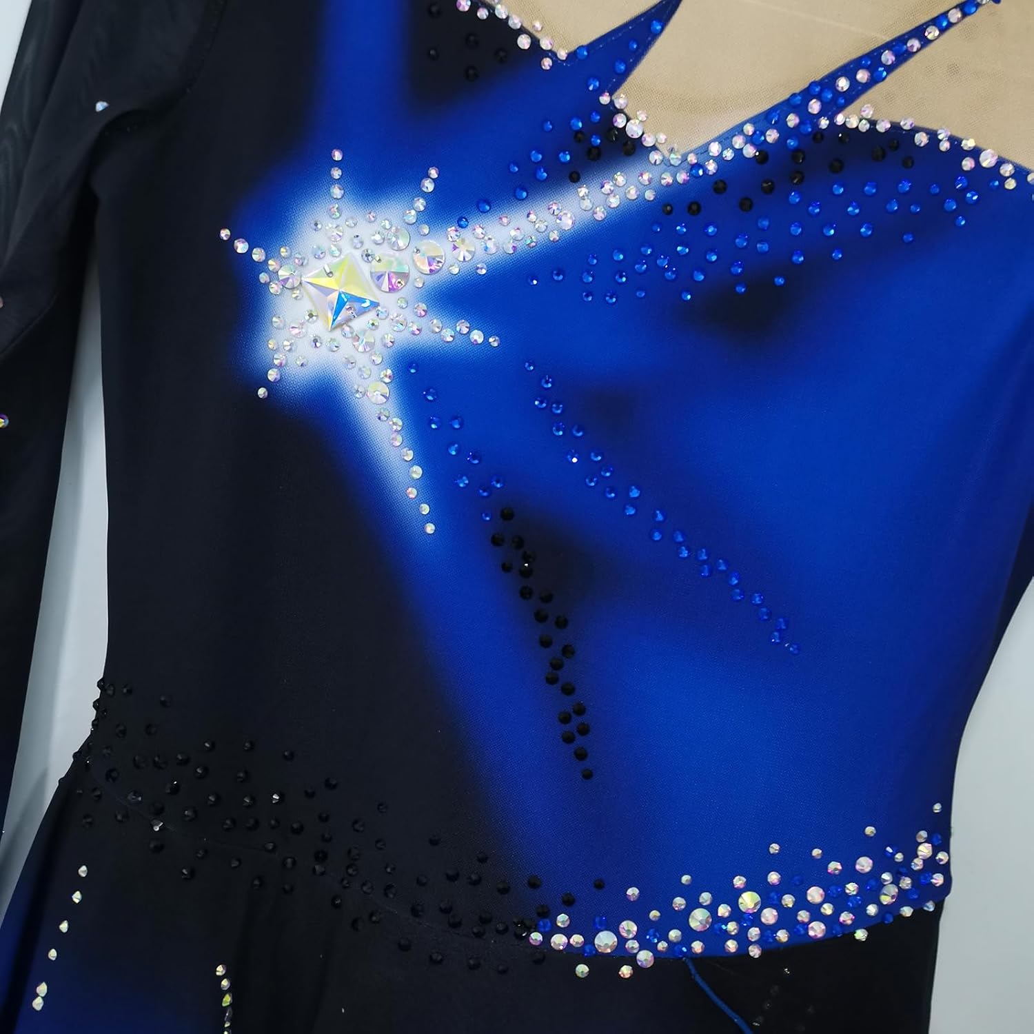LIUHUO Figure Skating Dress Girls Blue Elegant Performance Quality Crystals Competition