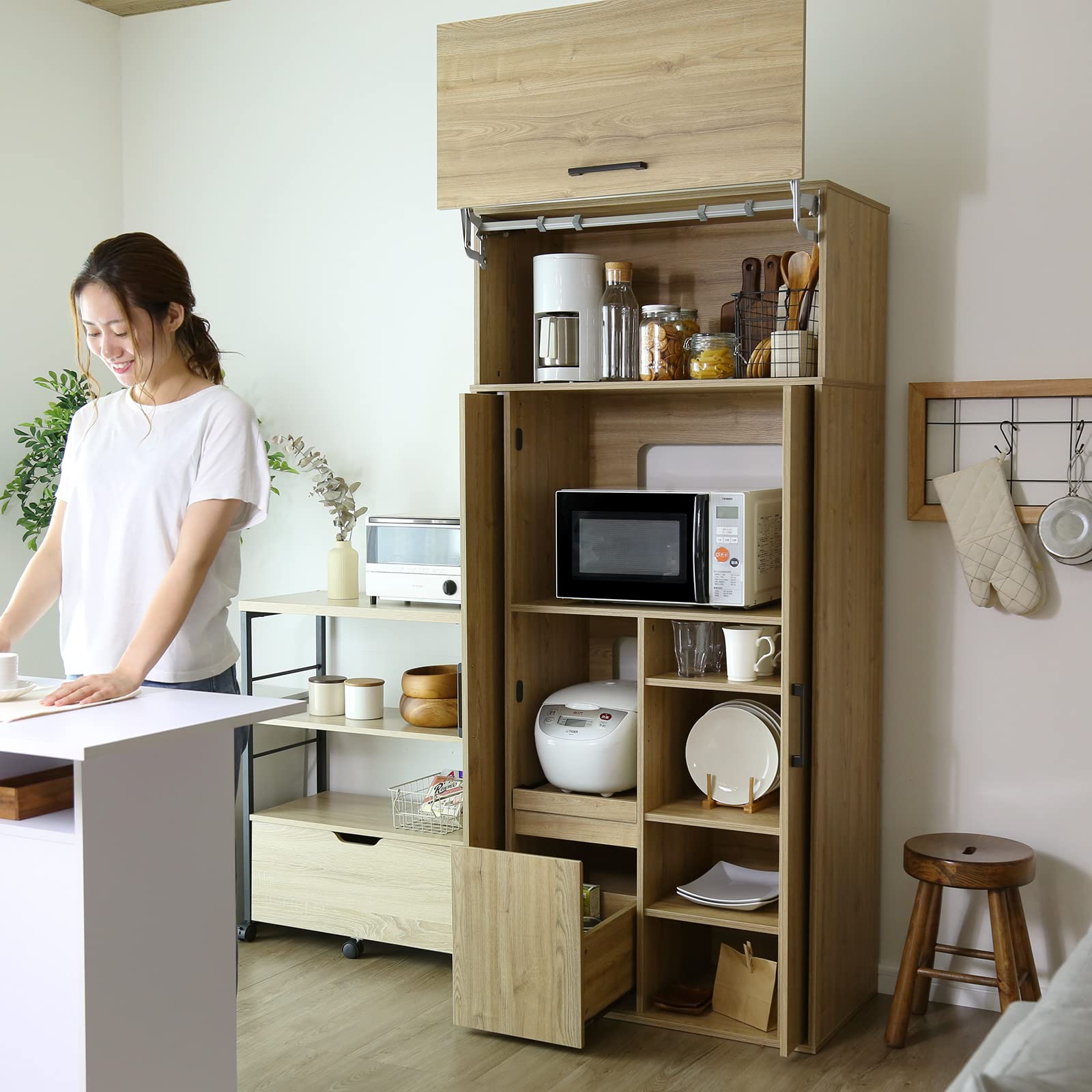 Amazon｜DORIS ドリス キッチン収納 食器棚 レンジ台 ハイタイプ