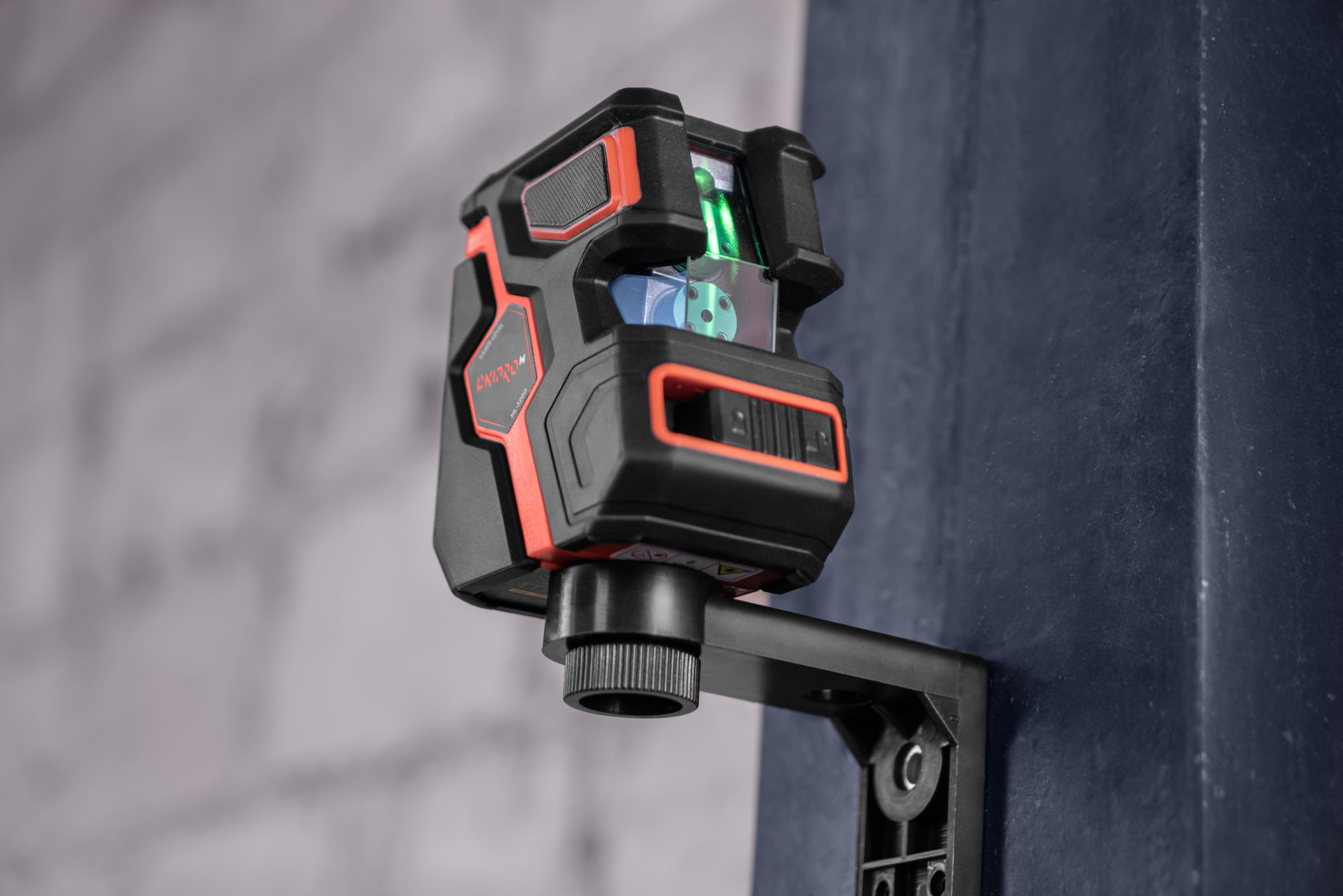 Nivel Láser 360° Verde Autonivelante Profesional, Precisión ±0,3 mm/m, Batería Recargable USB-C 2600 mAh, IP54, Soporte Magnético, Rosca 1/4" para Trípode, Maletín Incluido, ML-320G