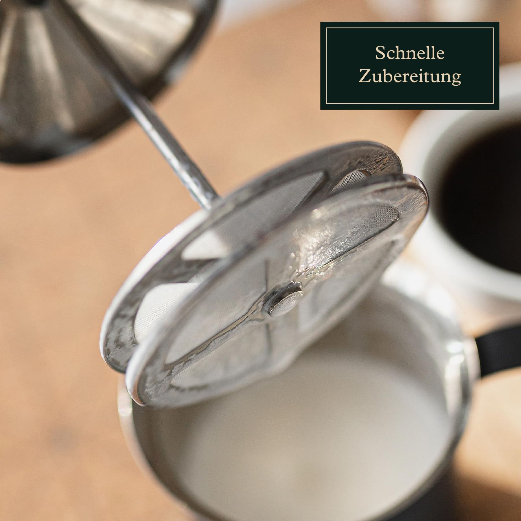 Milchaufschäumer manuell aus Edelstahl I Hand Milchschäumer mit Doppel-Mesh-Sieb für cremigen Milchschaum I 400 ml Milk Frother für Cappuccino & Latte – spülmaschinenfest inkl. Barista E-Book