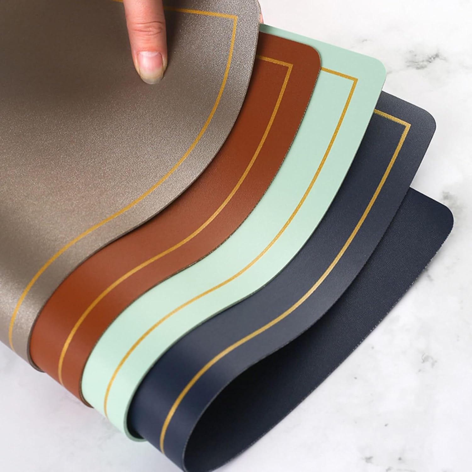 Wedge Placemats for Round Tables, Faux Leather Wedge Placemats for Round Table, Washable Wipeable Waterproof PU Table Place Mats Set of 4/6, Easy to Clean(Gold,4PCS_51*29CM)