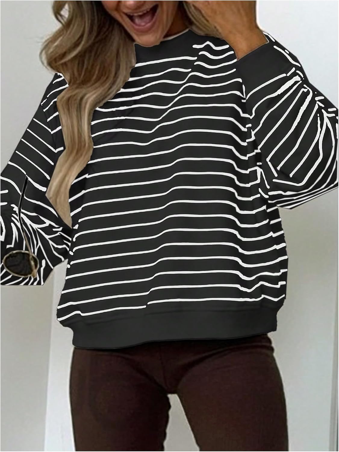 GORGLITTER Women's Striped Lightweight Sweatshirts Long Sleeve Crew Neck Oversized Pullover Top Fall Trendy