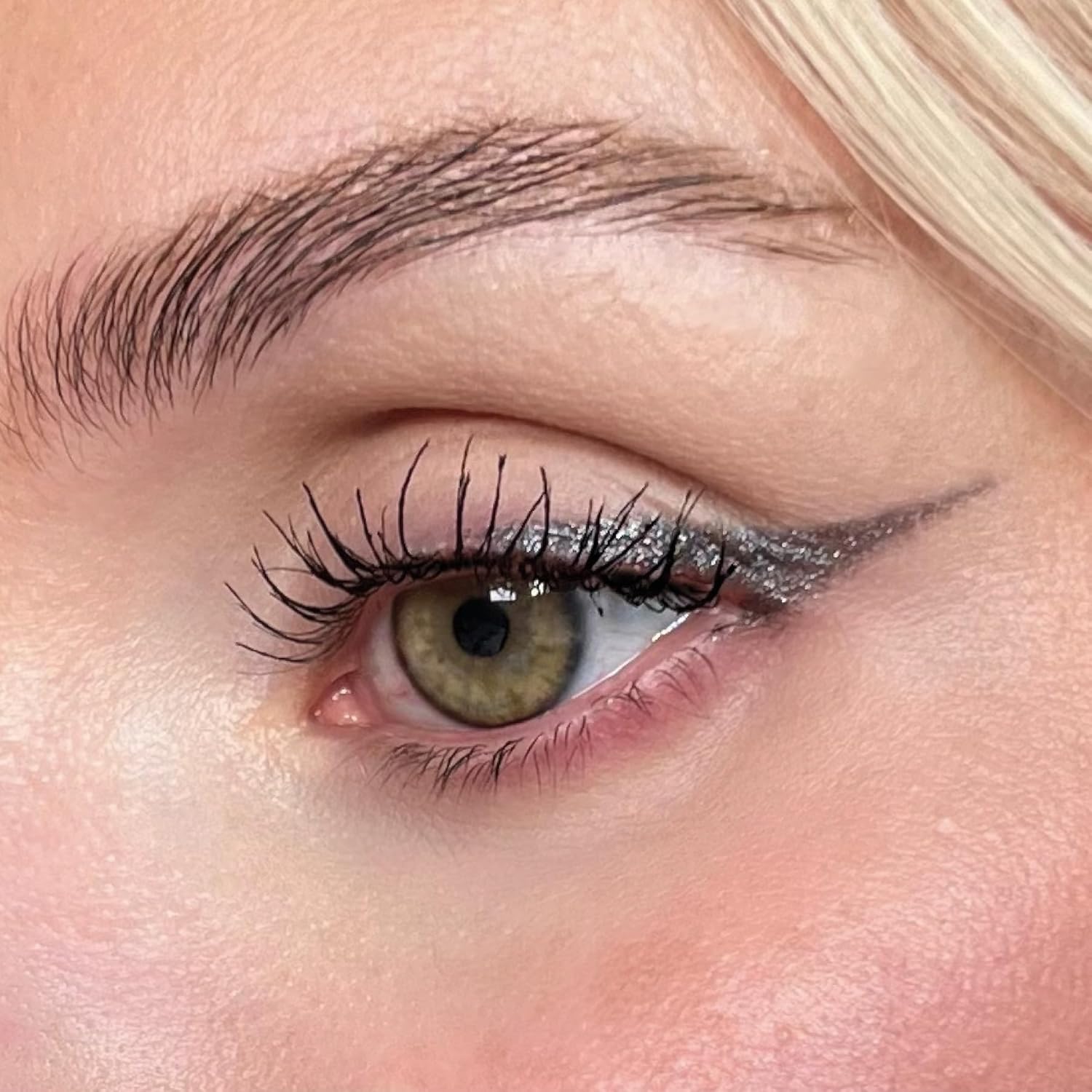 Sandstone Scandinavia Hypoallergenic Waterproof Metallic Eyeliner Pencil – Silver – Fragrance-Free, Vegan – Smudge-Proof Eye Liner for Sensitive Eyes - Image 2