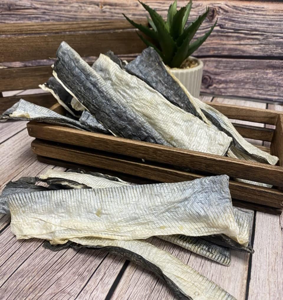 Dried Fish Flatties 100g 100% Natural Dog Treats Chews A Natural Source of Omega 3 and Collagen CLD, 100 g (Pack of 1) - Image 2