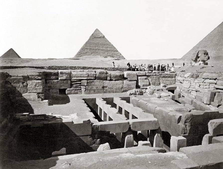 Amazon.com: Egypt Underground Temple Nan Excavated Subterranean Temple At Giza Egypt The Great Pyramids And Sphinx Are In The Background Photograph Late 19Th Century Poster Print by (18 x 24) : 居家與廚房