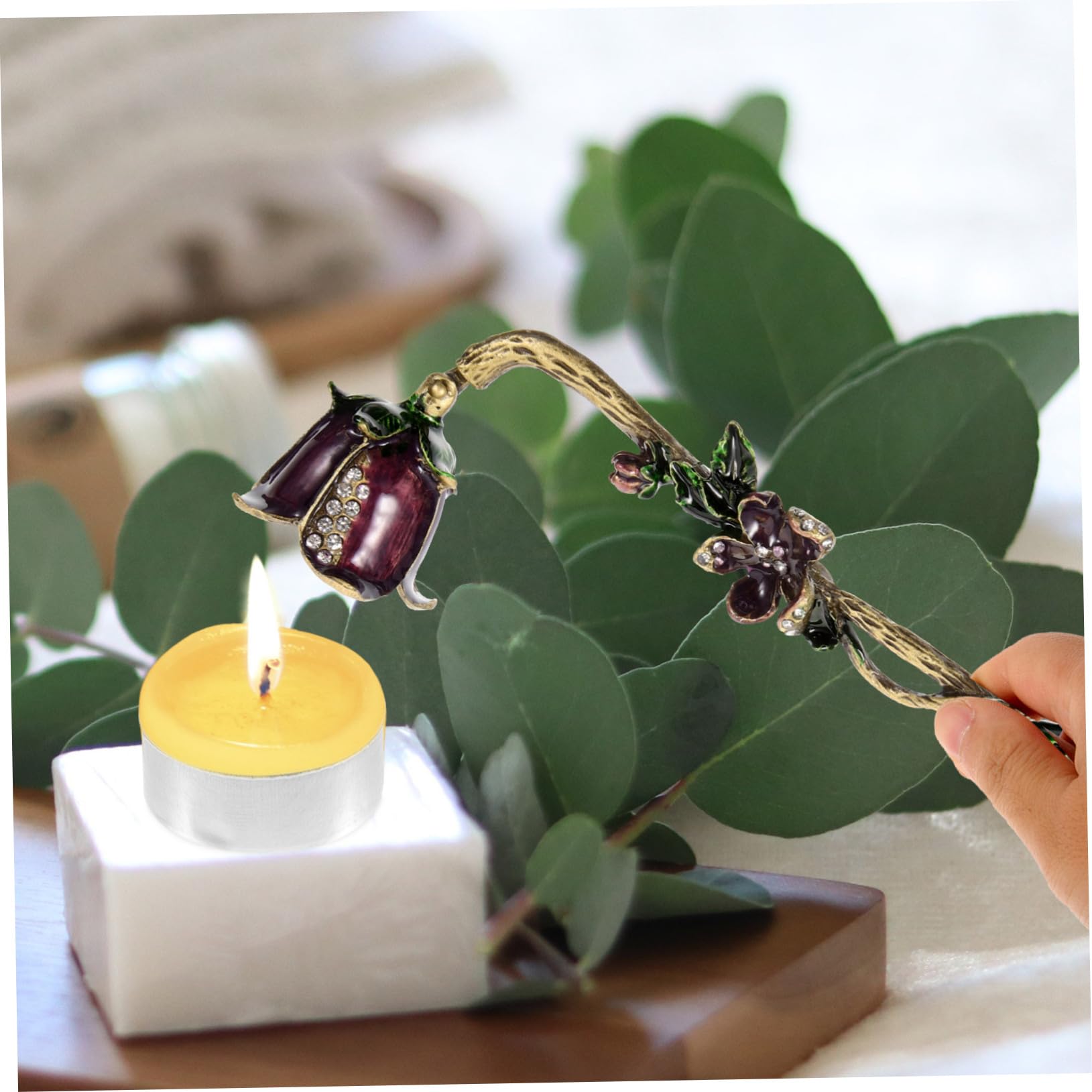 Gatuida 4pièces Cendrier De Bougie Éteignoir Vintage Outil De Sécurité pour Éteindre Bougies Parfumées Accessoire pour Amateurs De Bougies Design Élégant avec Violettes