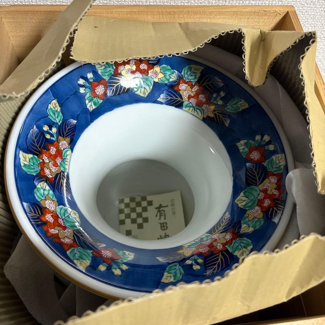 有田焼　花瓶　花舟作　染錦紫陽花図 Amazon.co.jp: 有田焼 花瓶 花舟作 染錦紫陽花図 : ホビー