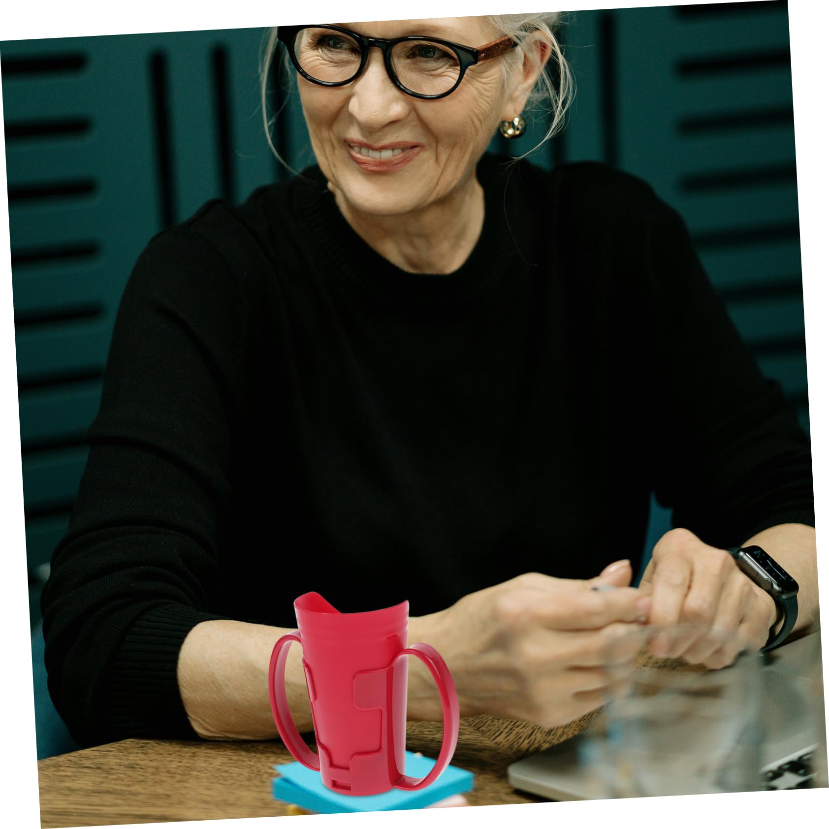 Healeved 2pezzi Tazza Inclinata Per Anziani e Pazienti Disabili Bicchiere Anti-soffocamento Design Ergonomico Leggero e Riutilizzabile Per Uso Domestico e Ristoranti