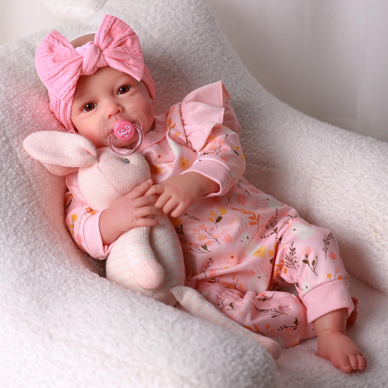 BABESIDE Reborn Baby Mädchen - 20 Zoll Weicher Stoffkörper, Lebensechte Reborn Puppe, Wie Echtes Neugeborenes mit Outfit & Zubehör, Kuscheliger Begleiter für Kinder ab 3 Jahren