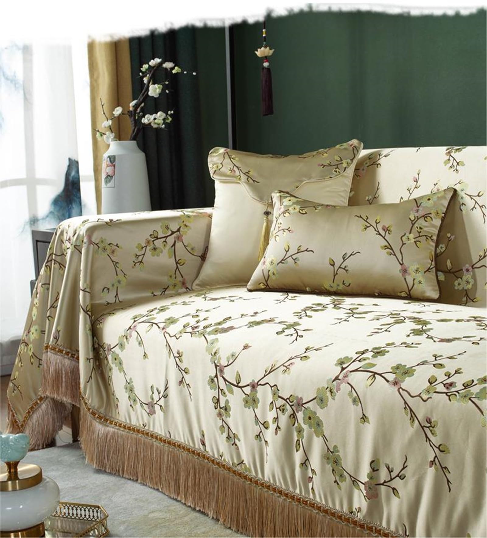 Couverture Canapé, 190x330CM, Convient à 3 Places, Motif Floral Brodé, Champagne, Housse de Canapé Plaid Satin Protection, Anti Griffe de Chat