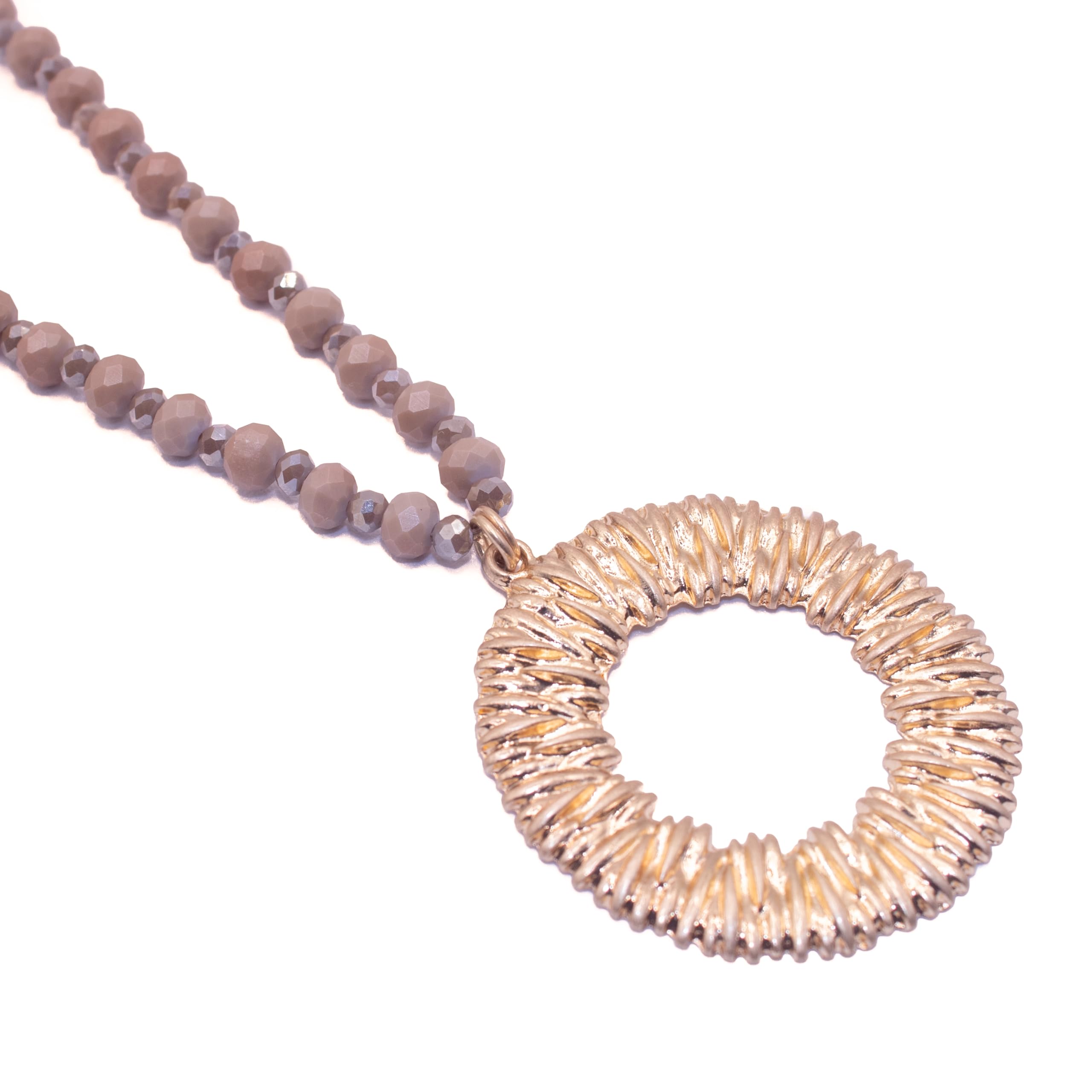 AMICHI- Collar Mujer Dorado Largo – Colgante Redondo Hueco Tipo Donut Texturizado con Piedras de Cristal Marrón y Gris – Elegante Handmade – Collar Mujer Original