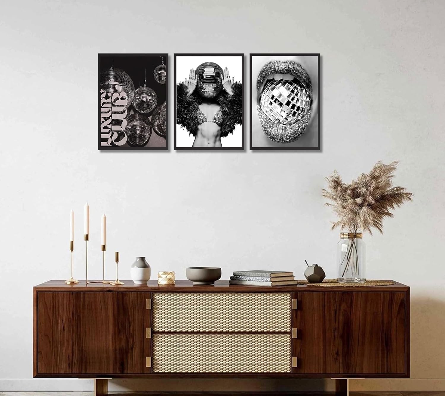 3pcs 70s Disco Party Poster Wall Art Retro Gorgeous Woman Painting Picture Wall Decor Luxury Party Club Aesthetics Poster Print Artwork for Bar Bedroom Dormitory Apartment Home Decoration