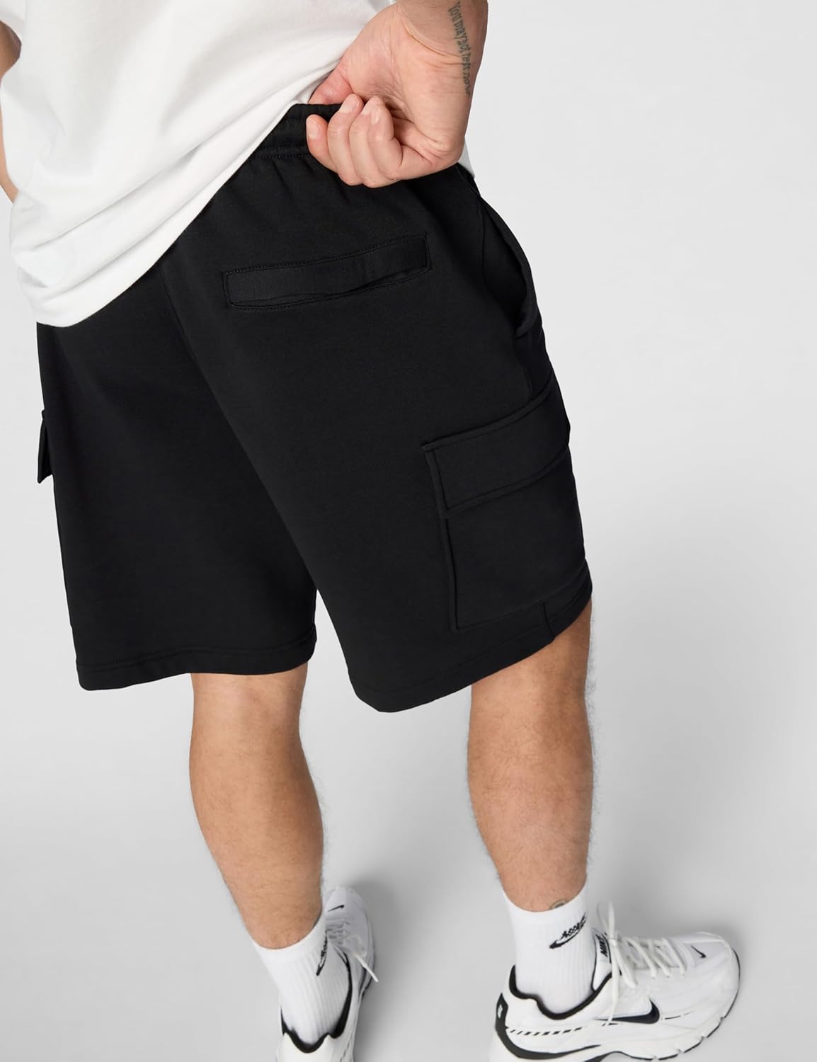Nike Men's Club Brushed Fleece Cargo Shorts - Image 5