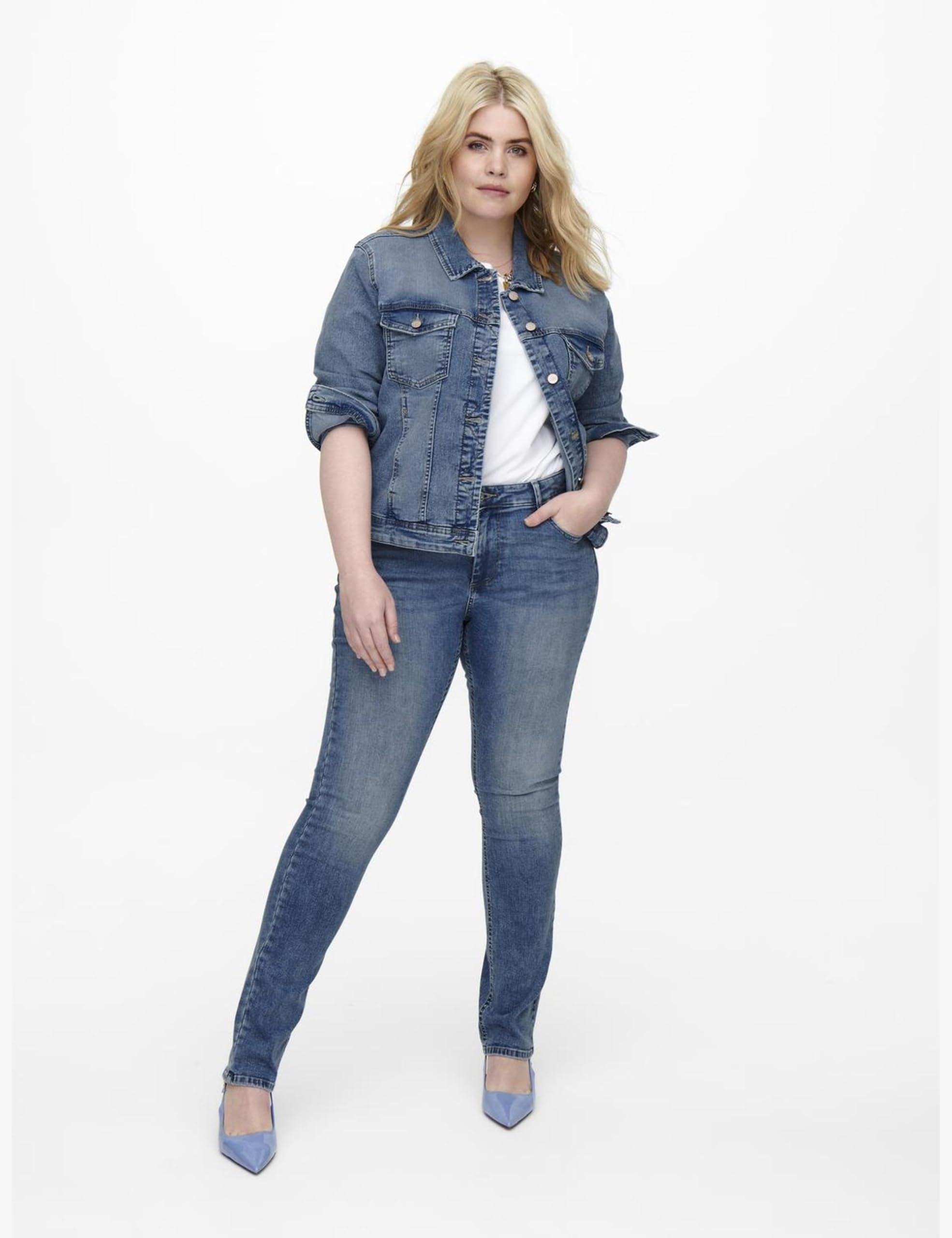 ONLY Carmakoma Carwespa Ls Jacket Light Blue Dnm Noos Blouson en jean Femme (lot de 1)