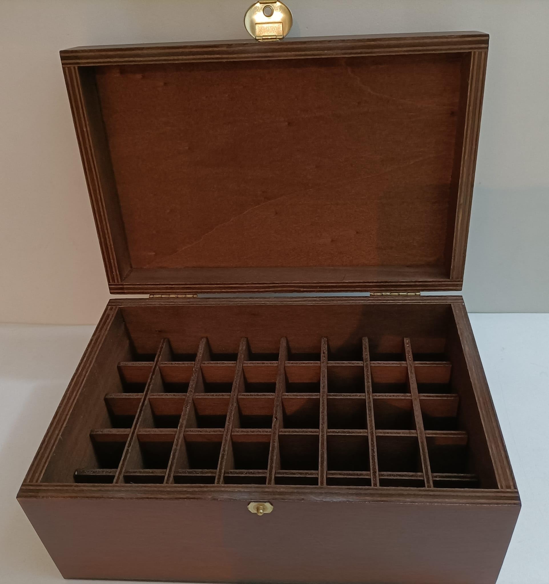 Genérico Caja de Madera con Tapa para Flores Kit de Bach de 10 ml, para 40 Unidades. Medidas Caja Son 21.5cm Largo* 14cm Ancho* 10cm Alto