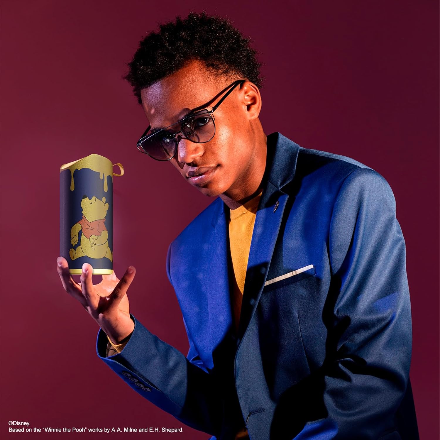 Speaker with dimensions indicated